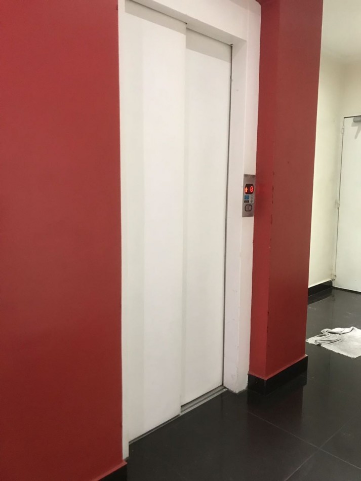 3 AMBIENTES - DOS BAÑOS EN EL CORAZON DE FLORES - PISO 3