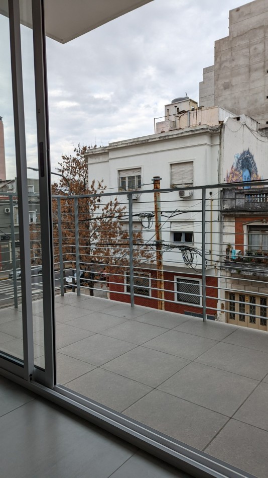 ALQUILER EN IMPECABLE ESTADO A UNA CUADRA DE NAZCA Y METROBUS