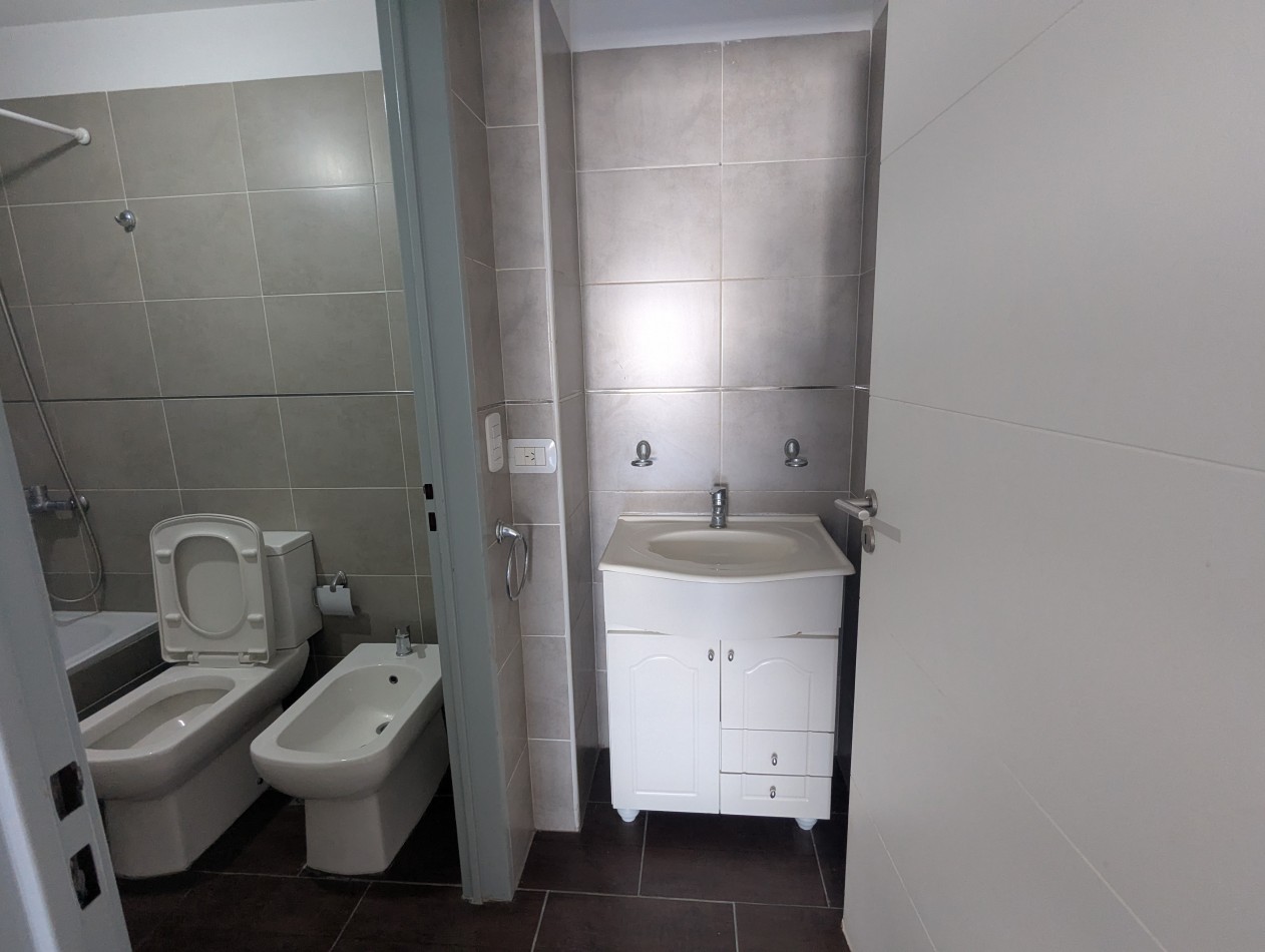 MONOAMBIENTE EN ESPECTACULAR UBICACION TODO LUZ