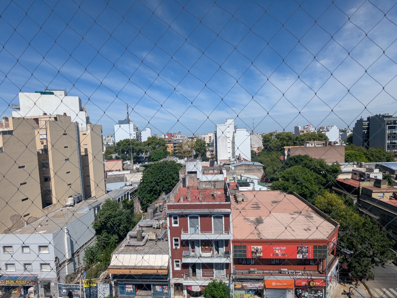 MONOAMBIENTE EN ESPECTACULAR UBICACION TODO LUZ