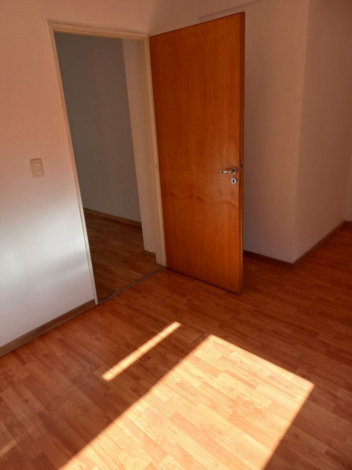  MAGNIFICO 2 AMB CON COCHERA  EN ALQUILER -CABALLITO-!!!HERMOSO  LUMINOSO!!!