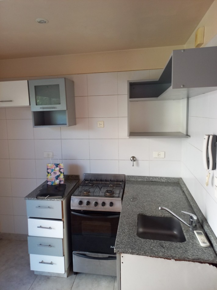  MAGNIFICO 2 AMB CON COCHERA  EN ALQUILER -CABALLITO-!!!HERMOSO  LUMINOSO!!!