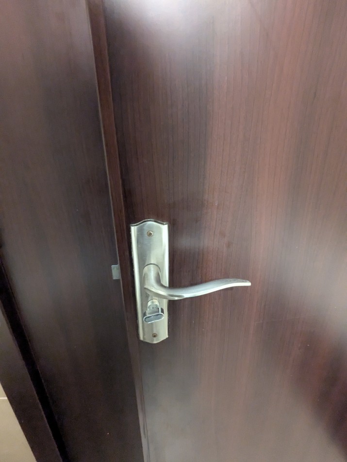 CATEGORIA EN TRES AMBIENTES. LAS CAÑITAS. CON COCHERA