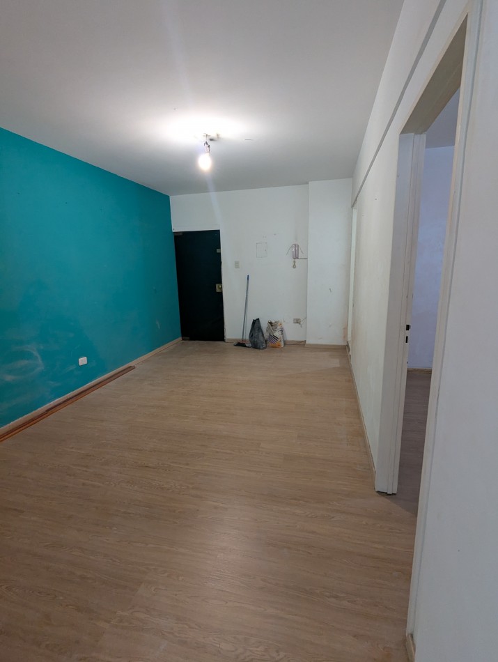 OFICINA DE 4 AMBIENTES - MICROCENTRO - LIQUIDACION POR VIAJE AL EXTERIOR USD 29.000