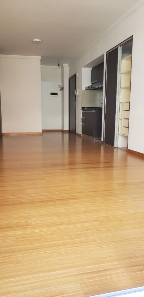 MONOAMBIENTE EN LAS CAÑITAS - CUARTO PISO - CATEGORIA