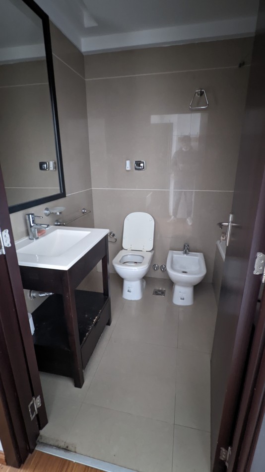 MONOAMBIENTE EN LAS CAÑITAS - CUARTO PISO - CATEGORIA