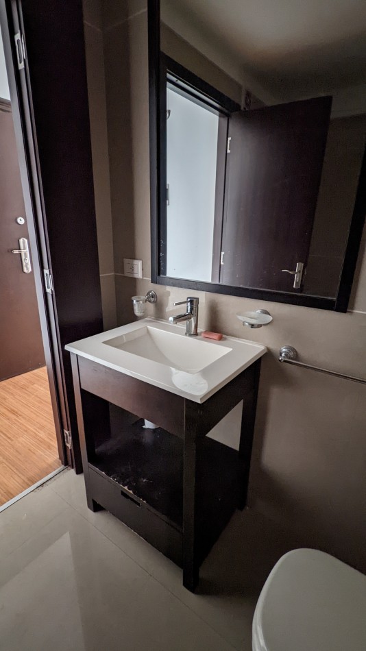 MONOAMBIENTE EN LAS CAÑITAS - CUARTO PISO - CATEGORIA