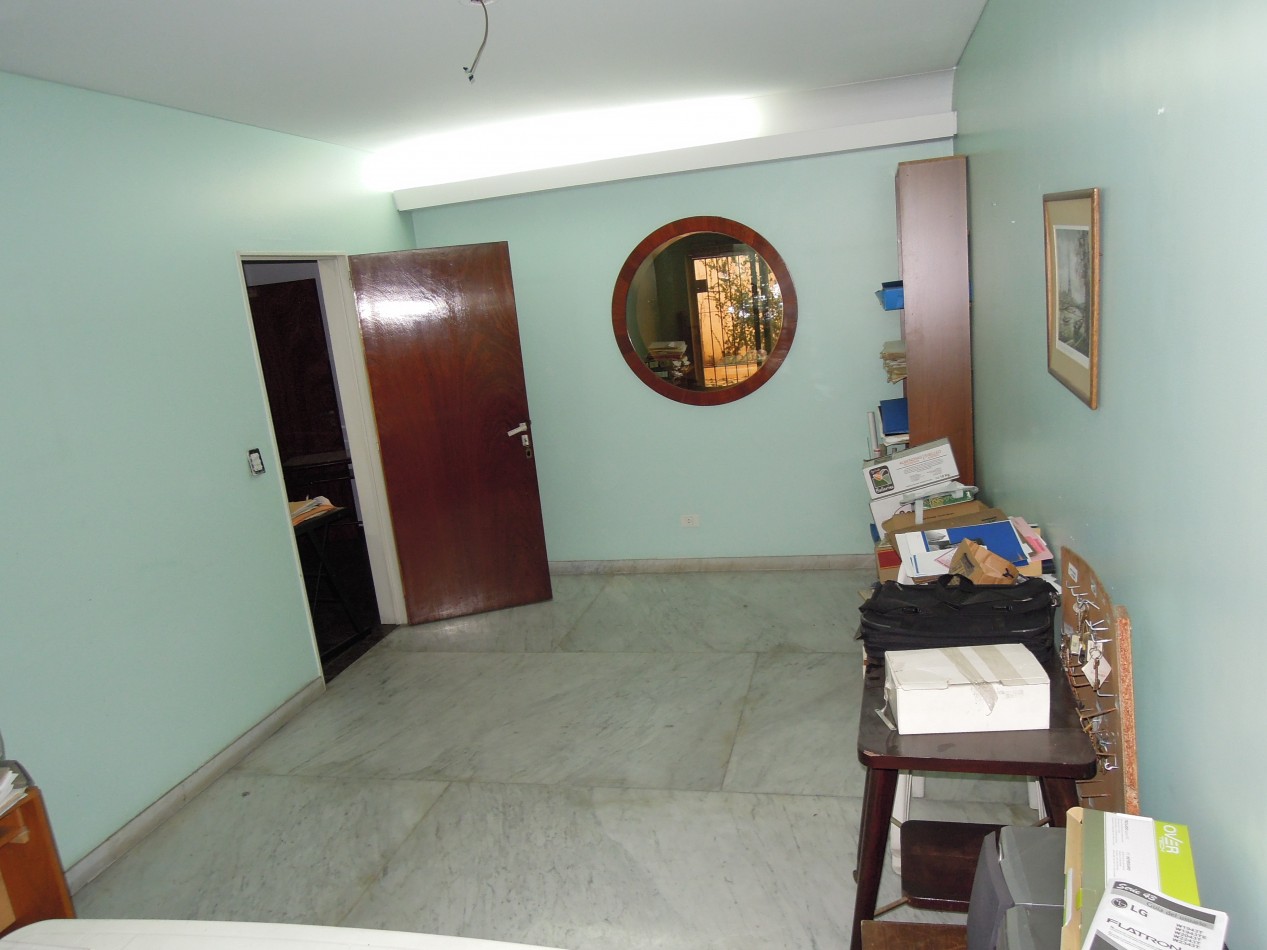 CASA DE CATEGORIA 5 DORMITORIOS