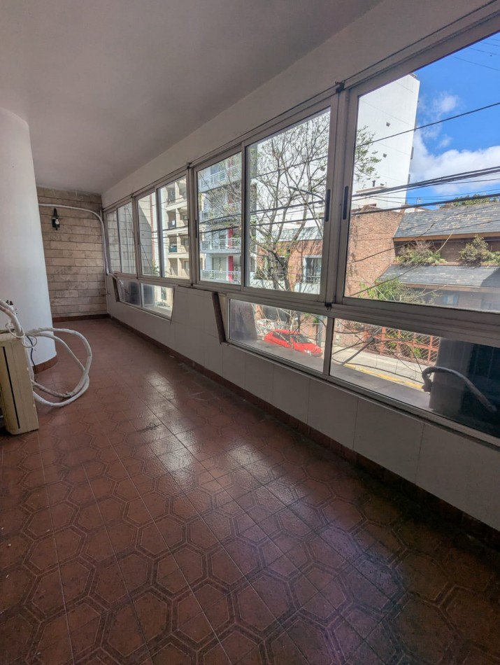 CASA DE CATEGORIA 5 DORMITORIOS