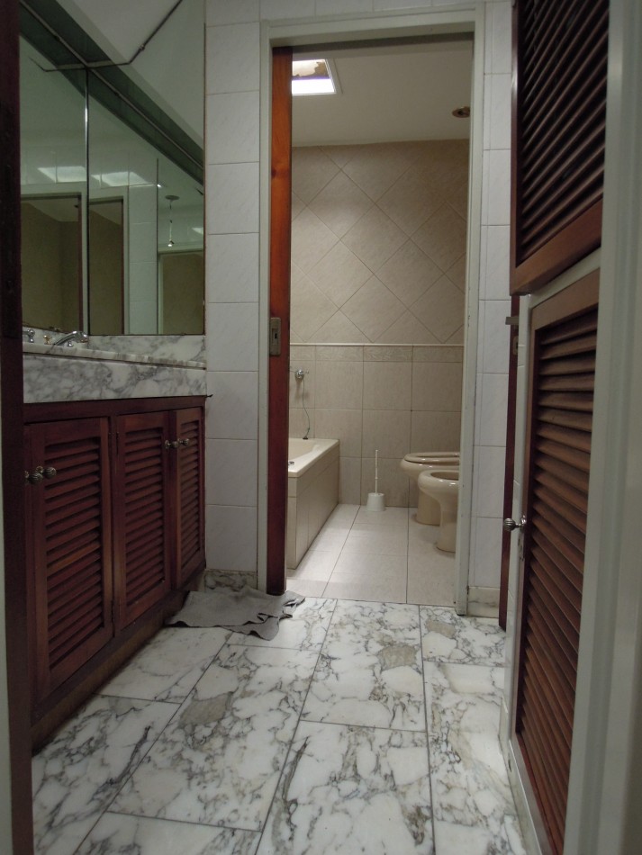 CASA DE CATEGORIA 5 DORMITORIOS