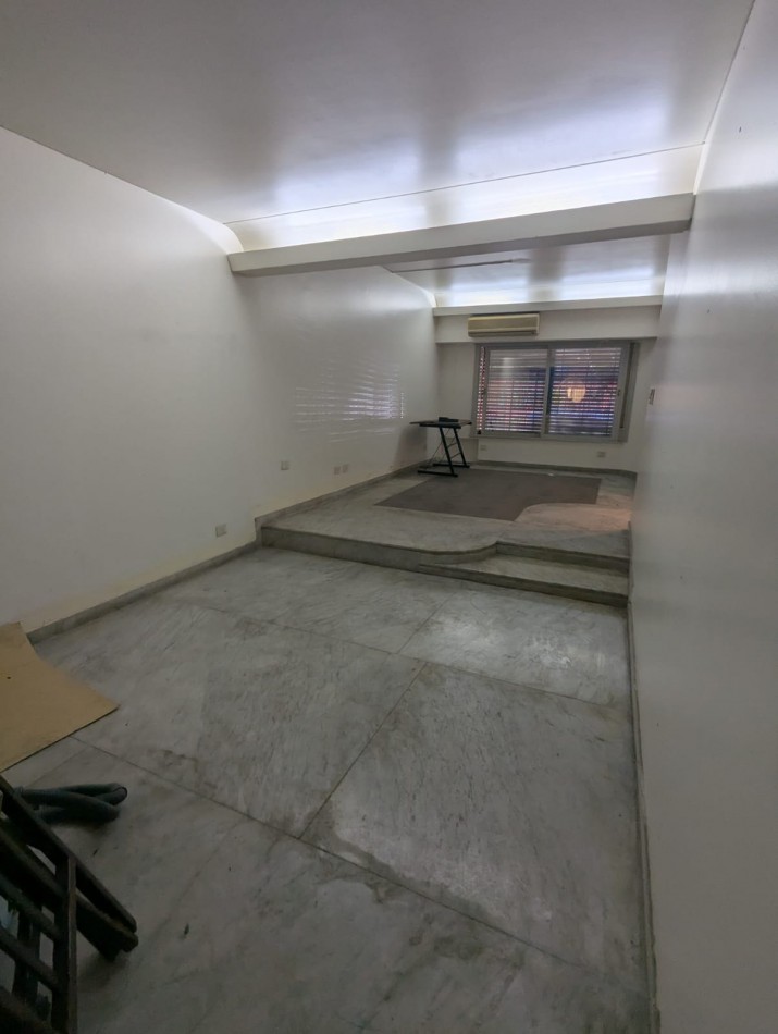 CASA DE CATEGORIA 5 DORMITORIOS