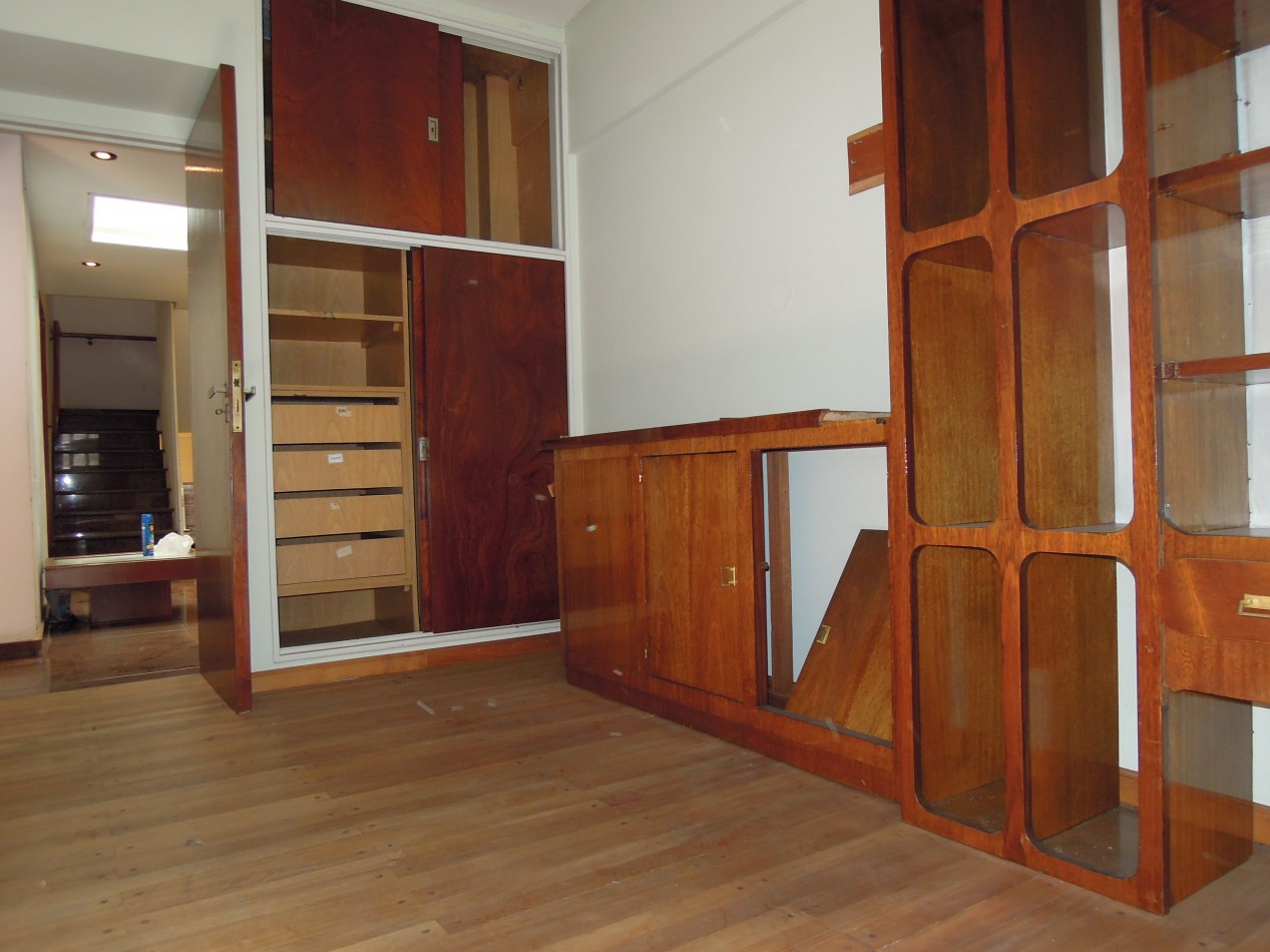 CASA DE CATEGORIA 5 DORMITORIOS