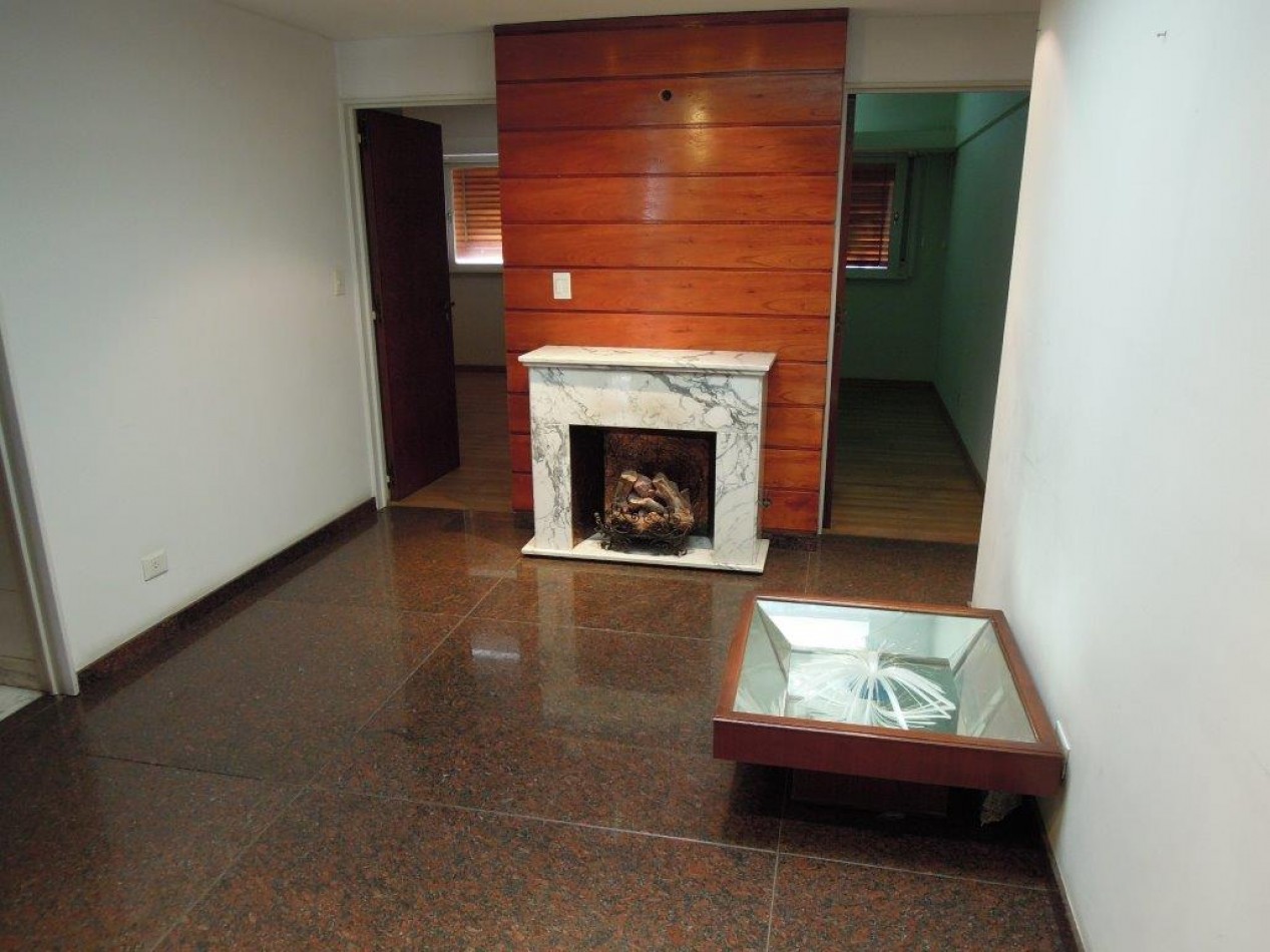 CASA DE CATEGORIA 5 DORMITORIOS