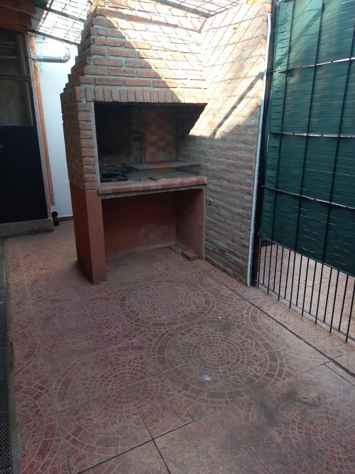 RETASADO!!!!PH EN ALQUILER AMUEBLADO SIN EXPENSAS CON PATIO Y PARRILLA 90 M2 EN FLORES!!!