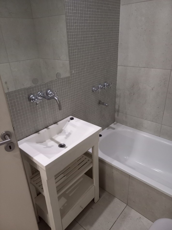  MAGNIFICO 2 AMB 1/2 EN ALQUILER -URQUIZA-!!!HERMOSO,AMPLIO,LUMINOSO!!!