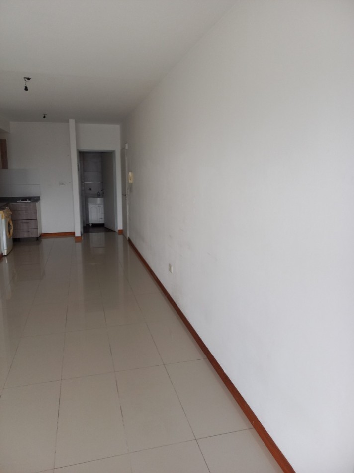 ALQUILER  MONOAMBIENTE VILLA DEL PARQUE . LUMINOSO. ESPACIOSO. SOBRE AVENIDA NAZCA . OPORTUNIDAD!!!